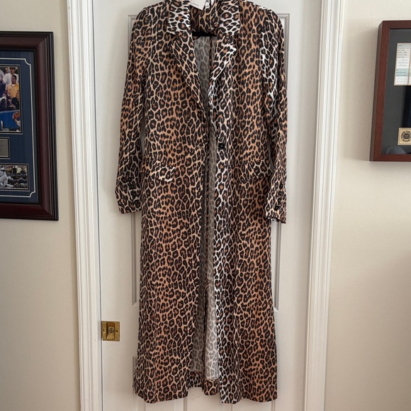 LPA Jackets & Blazers - NWT- Sienna Duster in Leopard LPA. Size XXS. Faux flap pockets, back silt.
